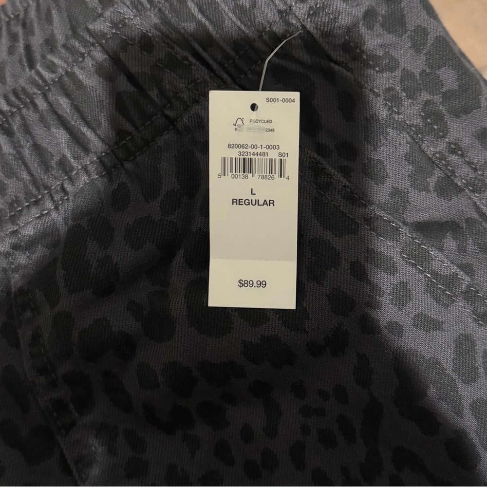 Women's Charcoal Leopard Print Drawstring Pants - Picture 7 of 7